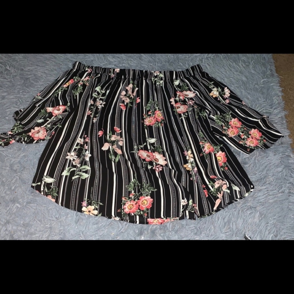 Off the shoulder summer floral top